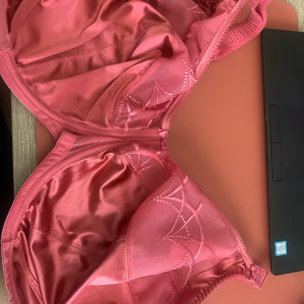 Elomi bra